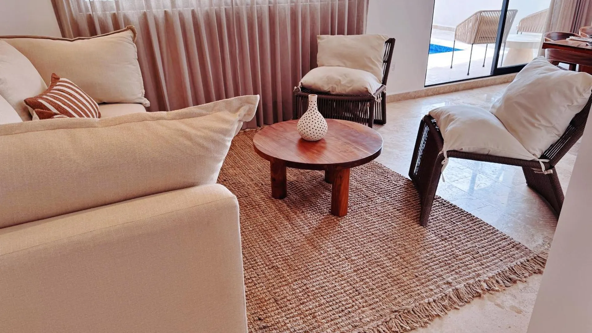 2-Bedroom Apartment With Pool In Aldea Zama Tulum Messico